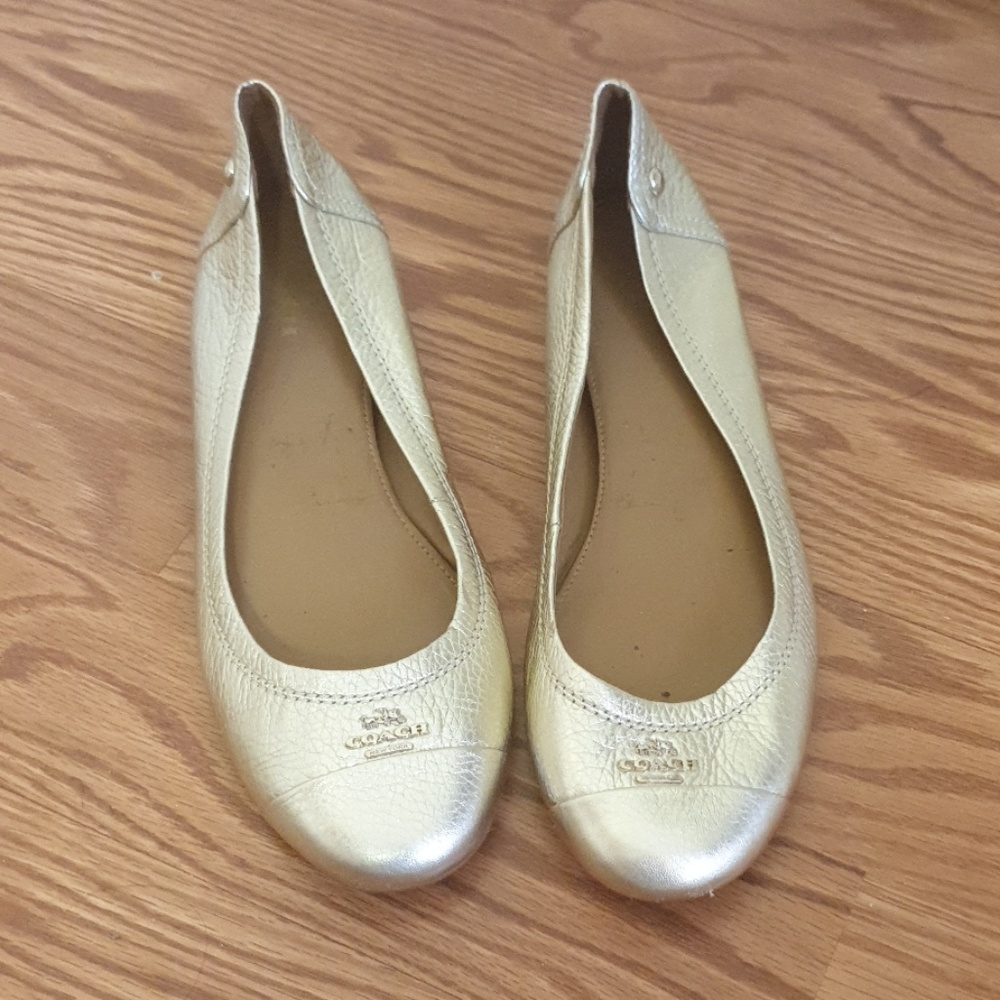 Coach chelsea gold flats size 7